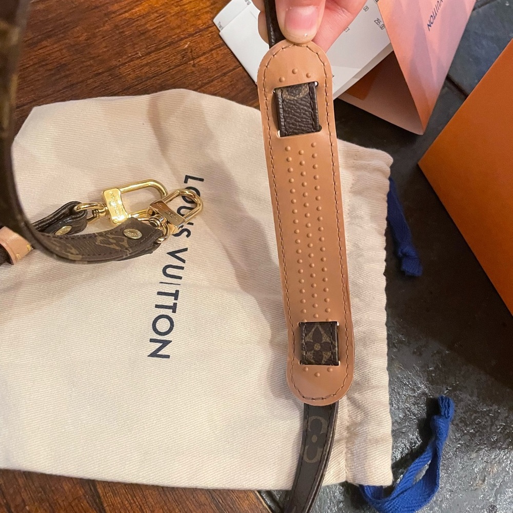 Louis Vuitton Strap - Picture 3 of 7